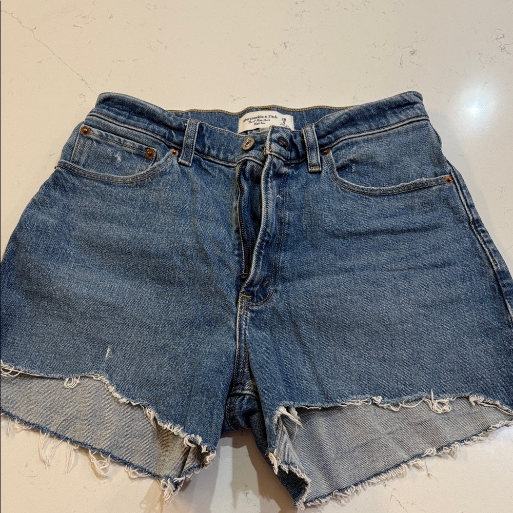 Abercrombie mom shorts